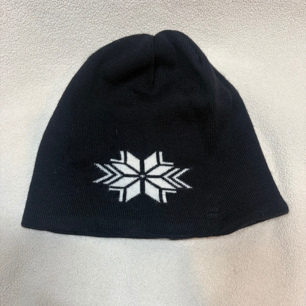 Dale of Norway Black Wool Snowflake Beanie Hat Made in Norway Ski Winter FLAW